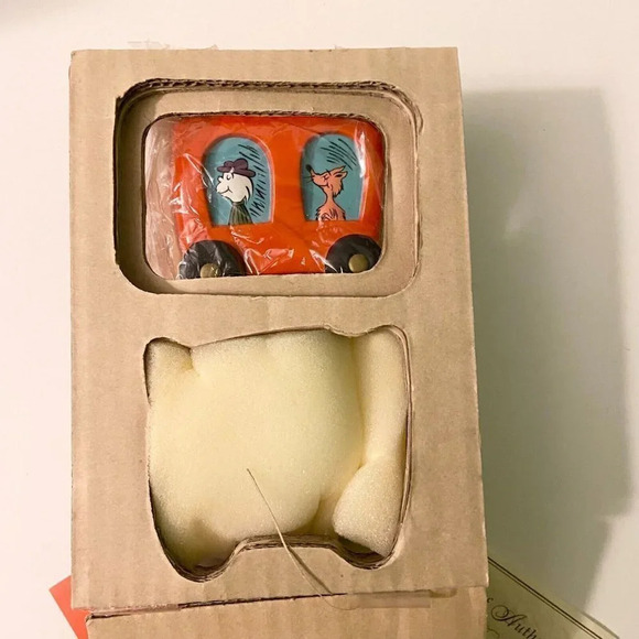 2000 Hallmark Dr Seuss Collection On a Train Figurine Open Box - Picture 5 of 13